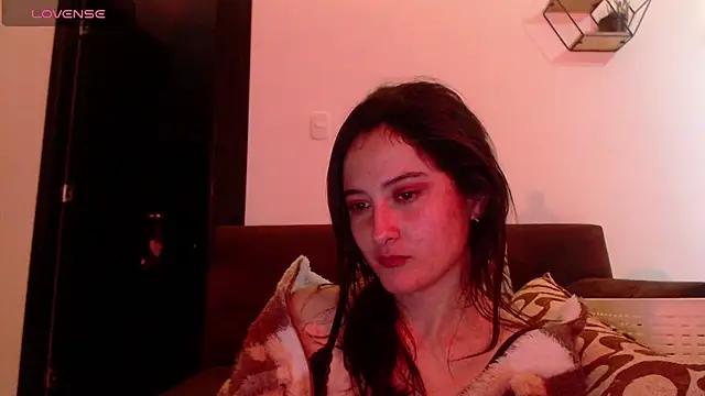 Snapshot of AlissonnFoxx chatting on 01.17.25 AlissonnFoxx online show from 01.17.25