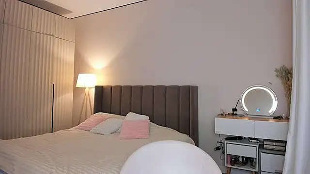 Anni  cute online show from 06.12.26