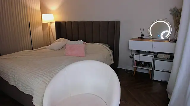 Anni  cute online show from 06.18.26