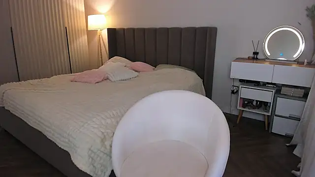 Anni  cute online show from 06.19.26