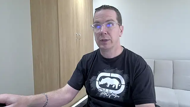 BrettJ81 online show from 05.15.26
