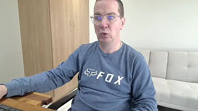 BrettJ81 online show from 06.05.26
