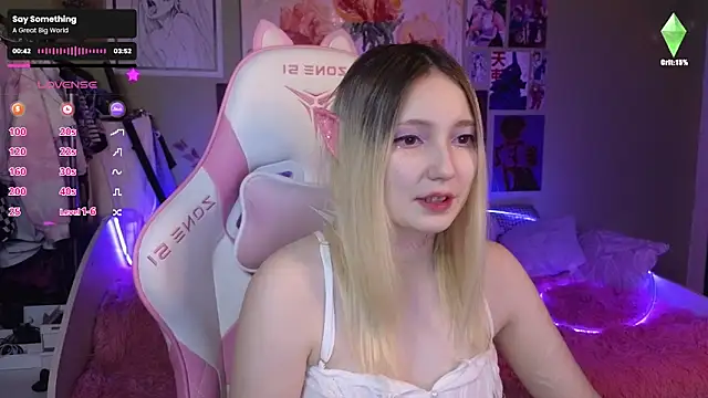 Evie Ro online show from 12.17.24