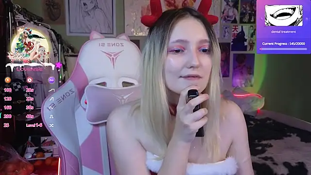 Evie Ro online show from 12.25.24