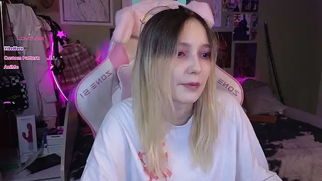 Evie Ro online show from 01.10.25