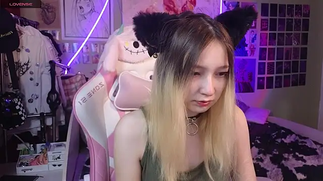 Evie Ro online show from 02.28.25