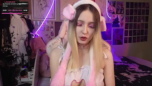 Evie Ro online show from 03.19.25