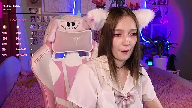 Evie Ro online show from 05.17.26