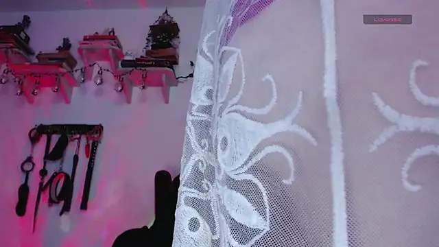 Snapshot of Eve_Blue77 chatting on 02.19.26 Eve Blue77 online show from 02.19.26