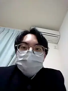 Snapshot of Gakuran0nanist chatting on 01.11.25 Gakuran0nanist online show from 01.11.25