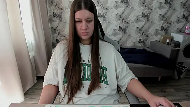 Snapshot of Lis_Kollen chatting on 04.22.26 Lis Kollen online show from 04.22.26