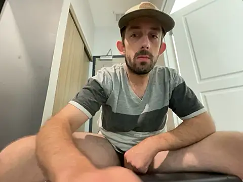 Snapshot of afTerparTycloudz chatting on 10.16.25 afTerparTycloudz online show from 10.16.25