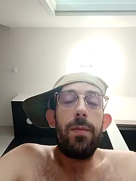 Snapshot of afTerparTycloudz chatting on 10.17.25 afTerparTycloudz online show from 10.17.25