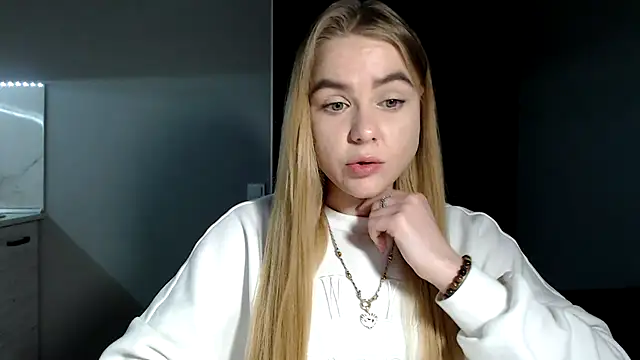 Snapshot of Sunbeam_ chatting on 01.25.25 Sunbeam online show from 01.25.25