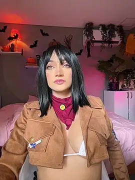 Snapshot of DaniDusan_ chatting on 10.30.25 DaniDusan  online show from 10.30.25