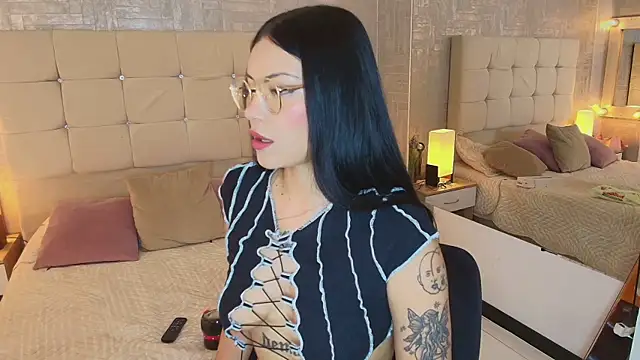 Snapshot of Baby_Venuss chatting on 03.01.25 Baby Venuss online show from 03.01.25