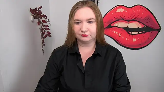 Snapshot of LaraDream chatting on 04.30.26 LaraDream online show from 04.30.26