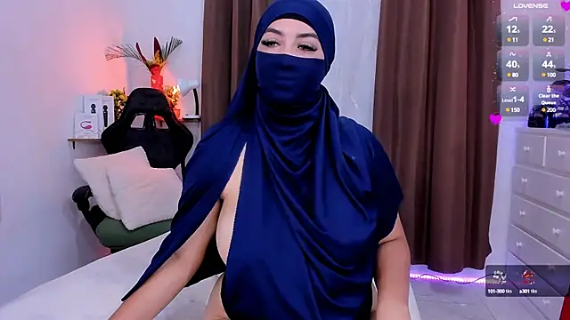 KeishaDanger  online show from 02.17.25