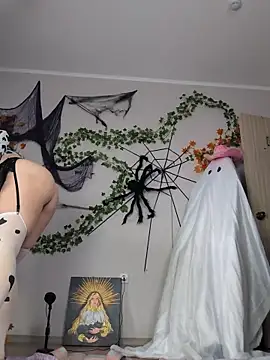 Silvia Santorskii online show from 10.27.25