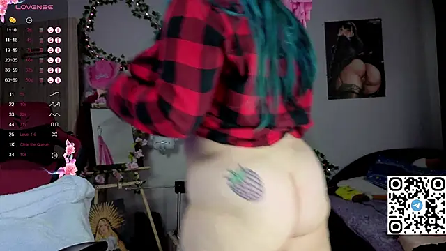 Silvia Santorskii online show from 12.20.25