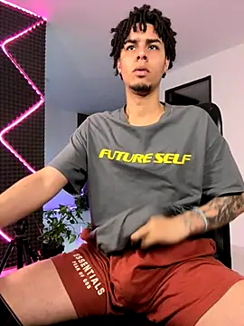 Snapshot of bigryann23 chatting on 11.16.25 bigryann23 online show from 11.16.25